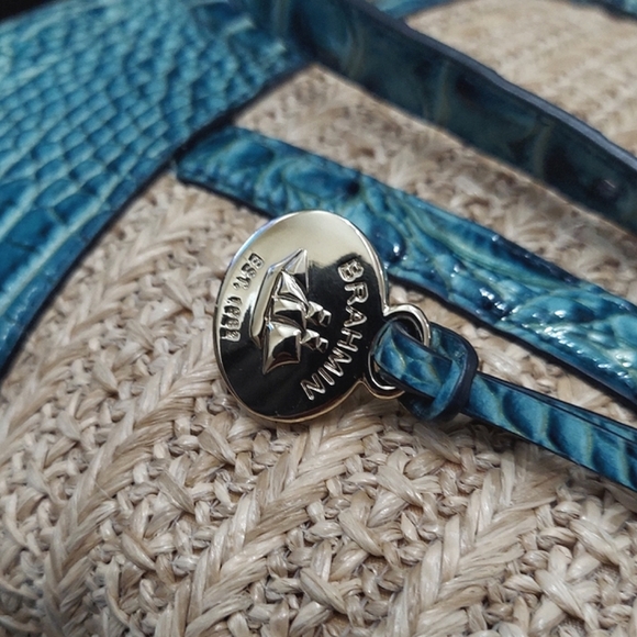 Brahmin Bowie Tote  Croc Embossed Leather Great Condition - Picture 7 of 11